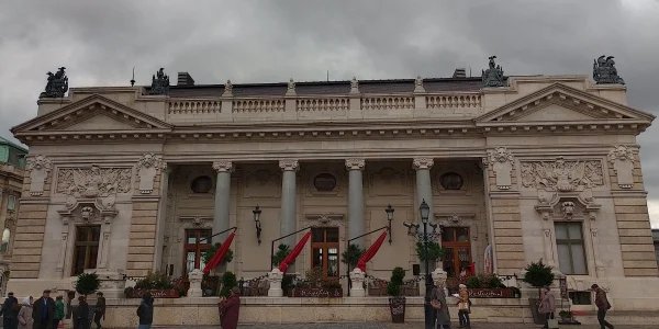 A budapesti műemlék-rekonstrukciókat is segíthetik az újjáéledő szépmíves mesterségek