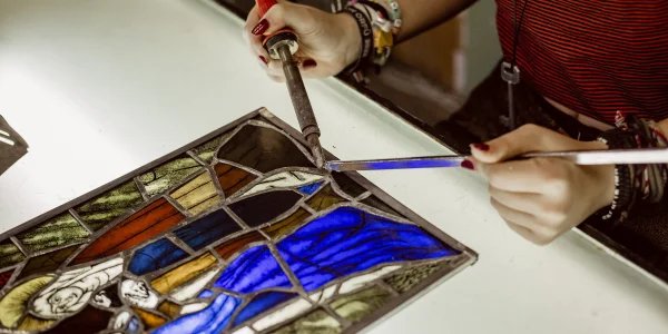 Jelentkezés a szépmíves képzésekre